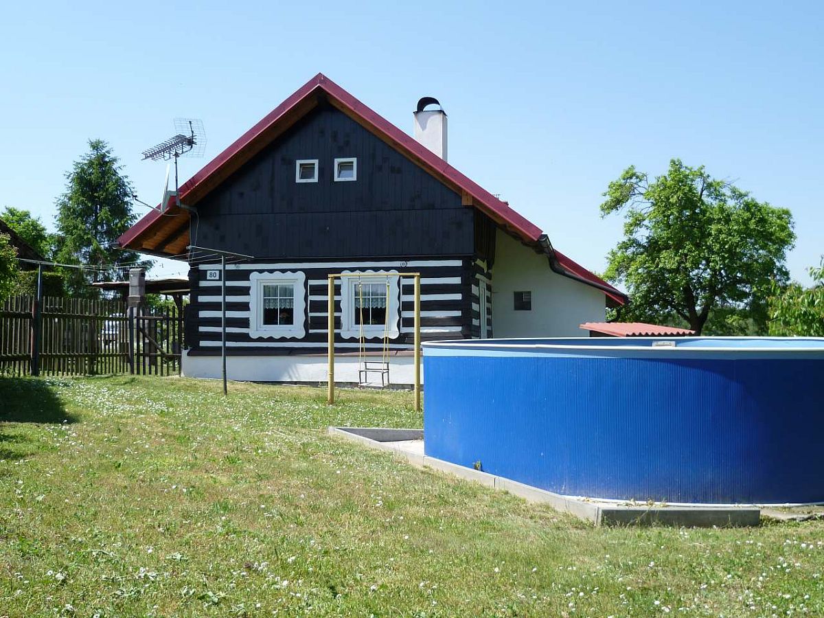 Roubenka u Sovy v Lužanech u Jičína